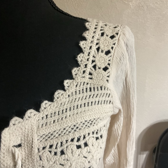 By- ESQ Knit Bird Eye Blouse White Lace Detail Women's Top - Picture 9 of 12